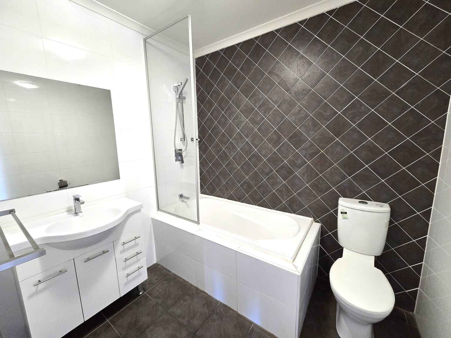 28/5-11 Howard Avenue Northmead