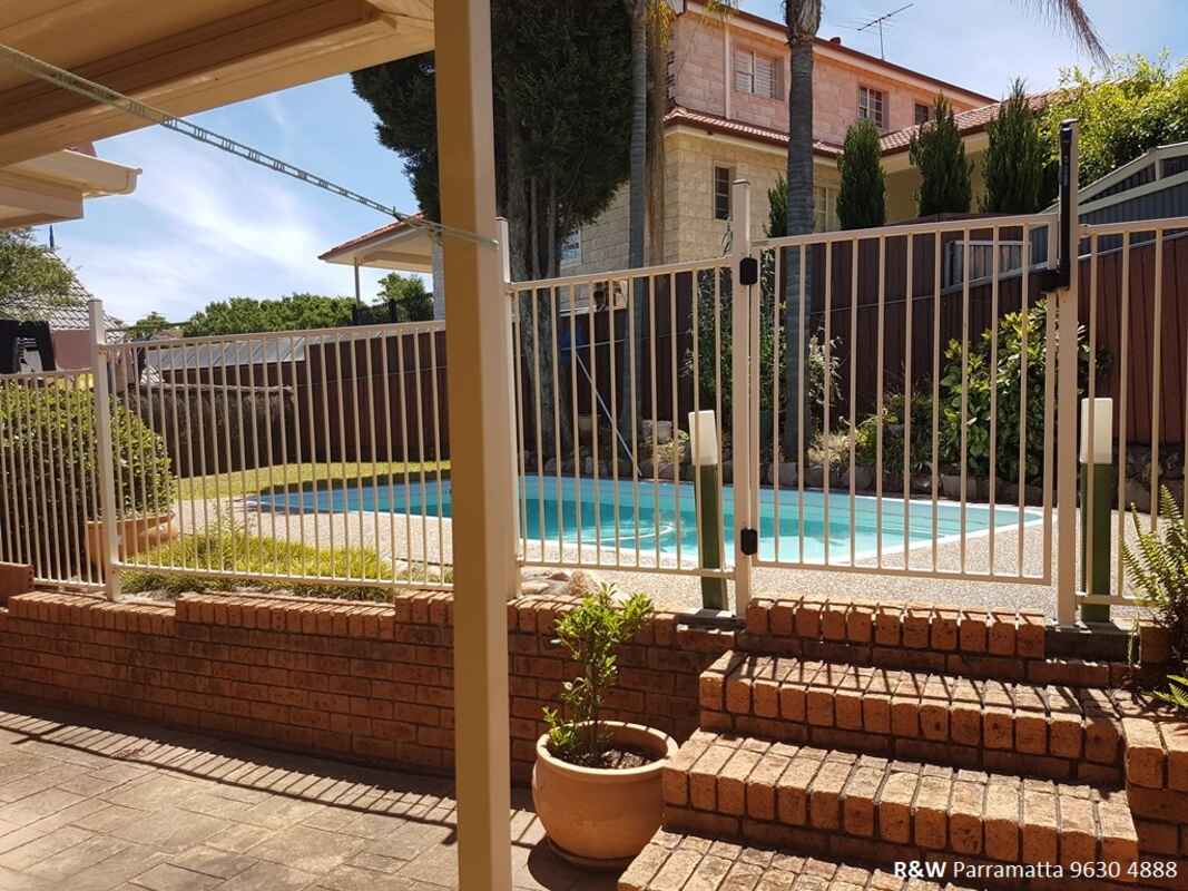 15 Strathalbyn Drive Oatlands 15 Strathalbyn Drive Oatlands