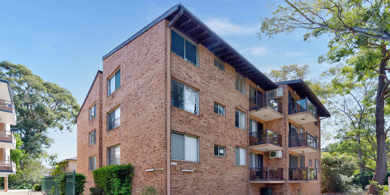 16/9-13 Castle Street North Parramatta