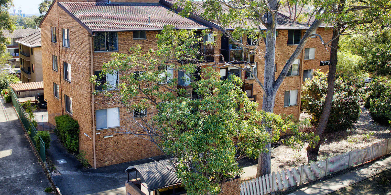 16/9-13 Castle Street North Parramatta