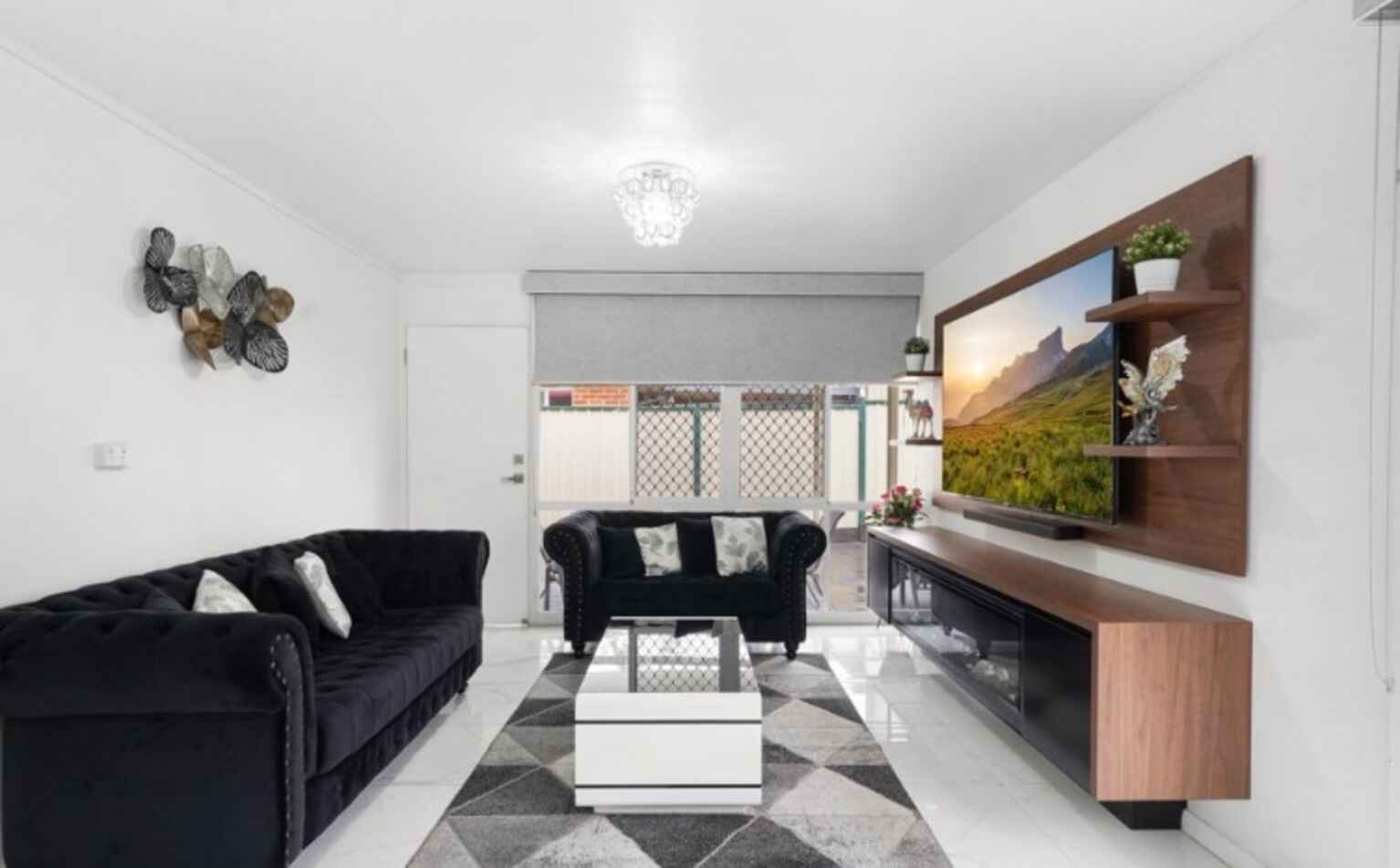 26 Kirsty Cresent Hassall Grove