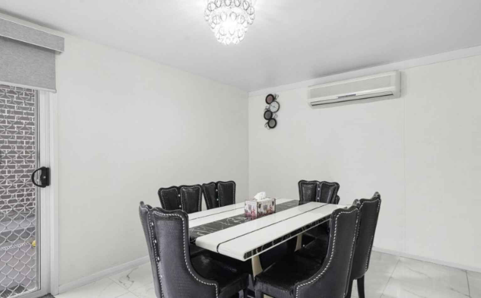 26 Kirsty Cresent Hassall Grove