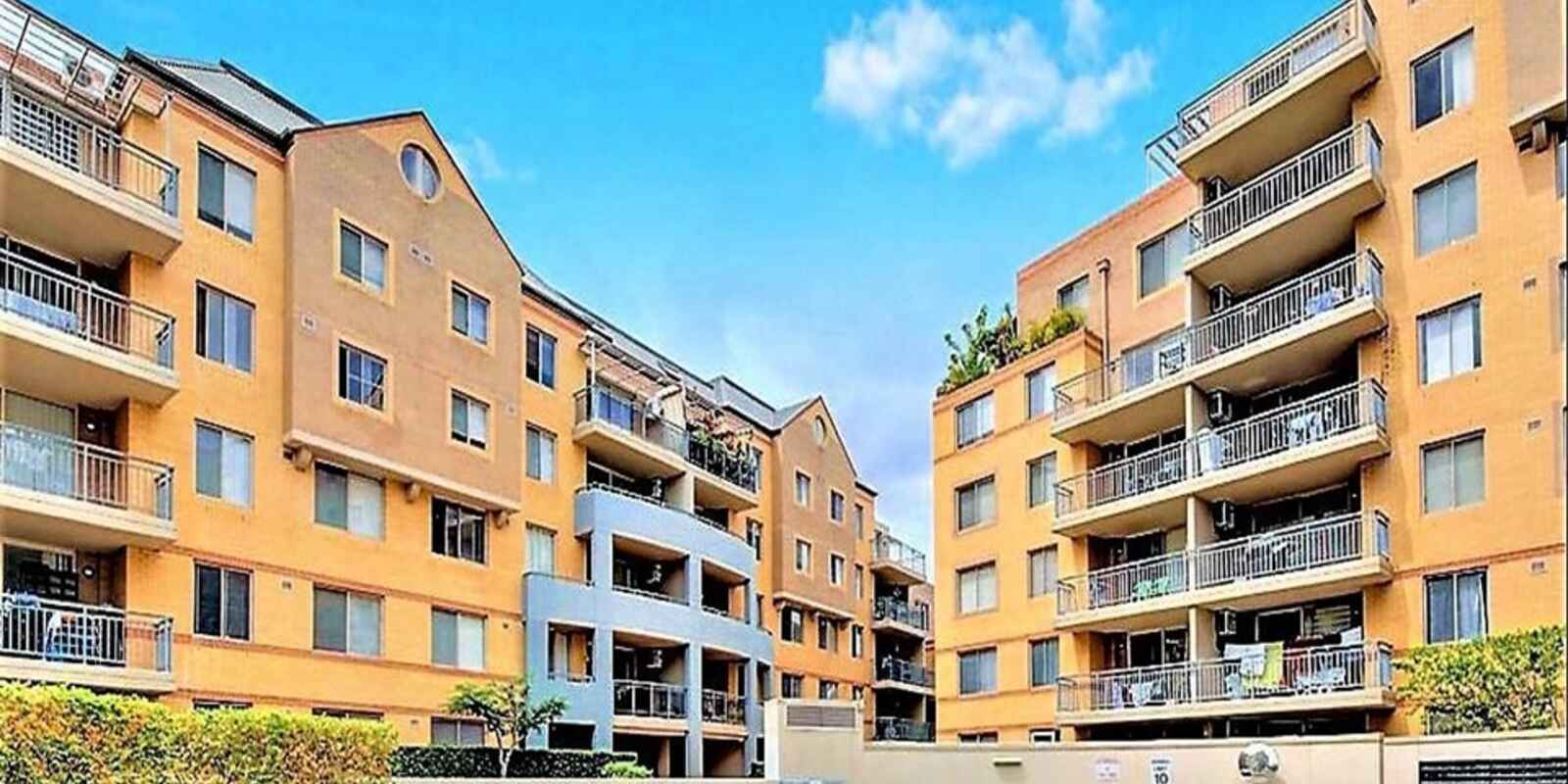 10/18 Sorrell Street Parramatta