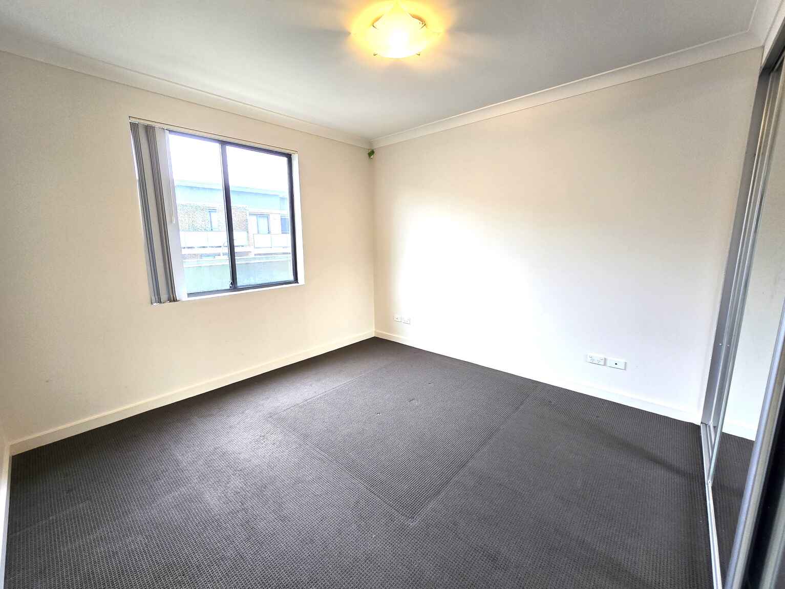 20/5-11 Howard Avenue Northmead