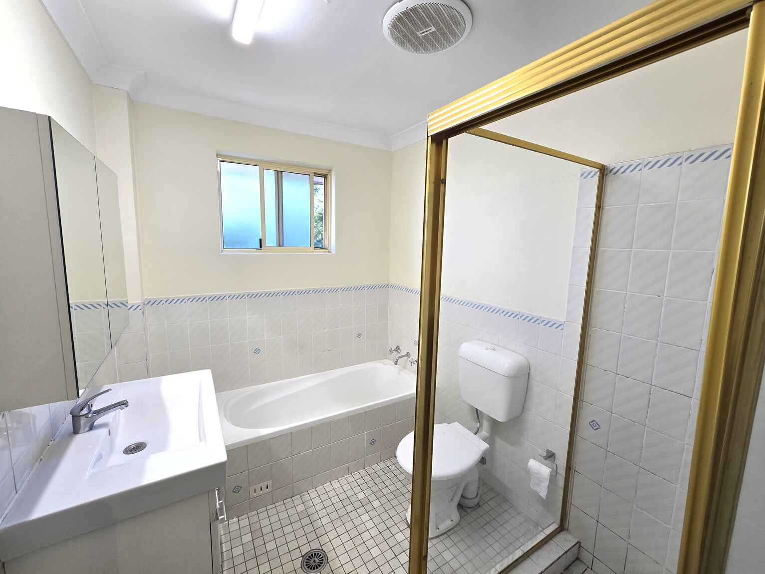 10/8-10 Queens Road Westmead 10/8-10 Queens Road Westmead