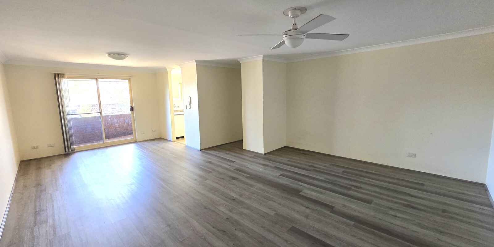 10/8-10 Queens Road Westmead