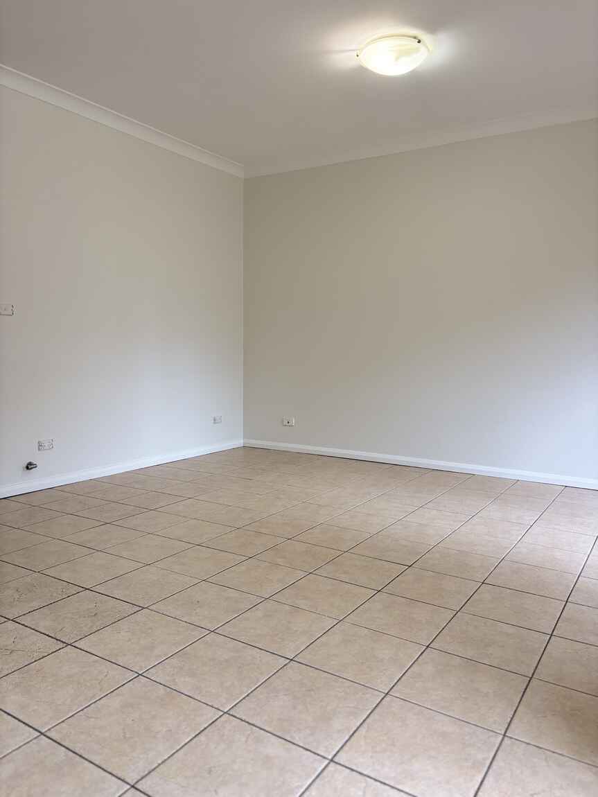11/1-5 Chiltern Road Guildford West