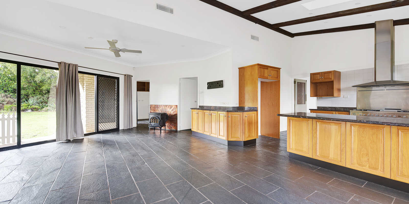 19-21 Huon Place Bella Vista