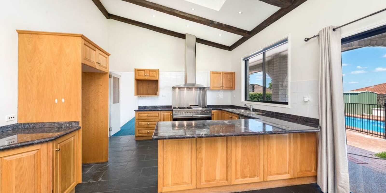 19-21 Huon Place Bella Vista