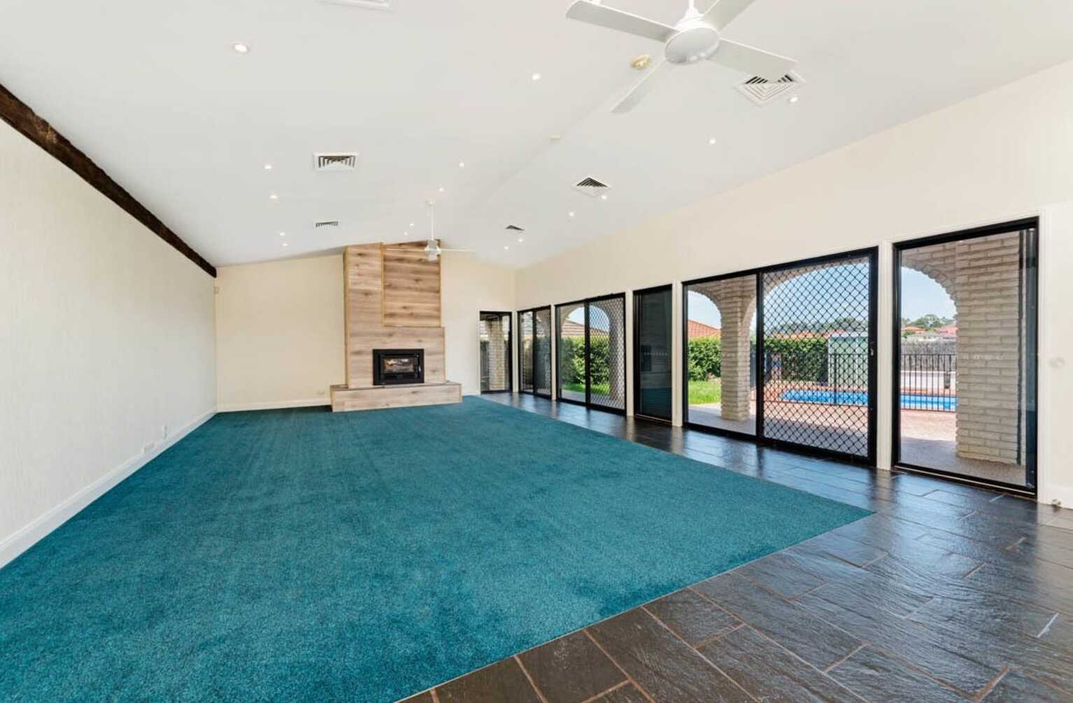 19-21 Huon Place Bella Vista