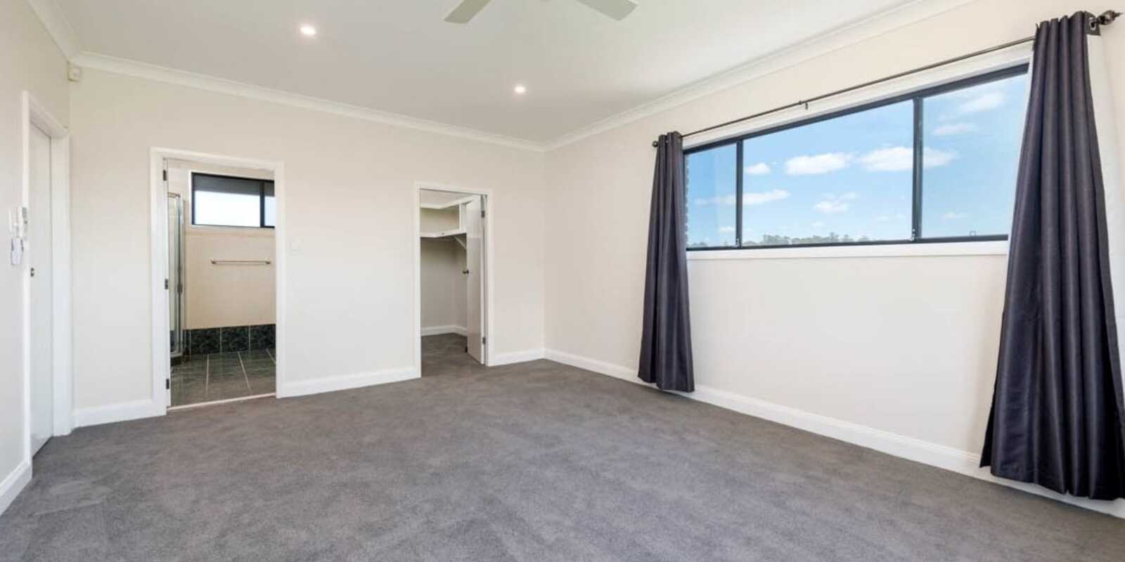 19-21 Huon Place Bella Vista