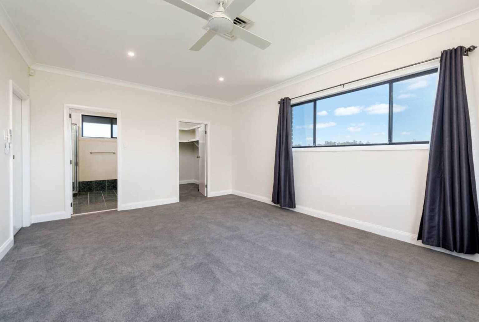 19-21 Huon Place Bella Vista