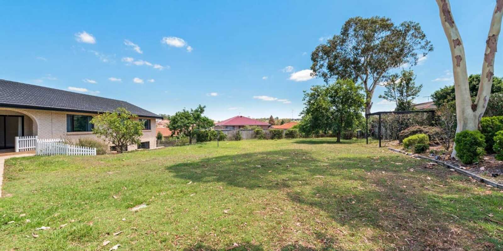 19-21 Huon Place Bella Vista
