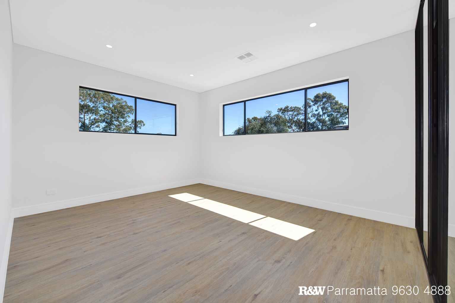 138 Centenary Road South Wentworthville