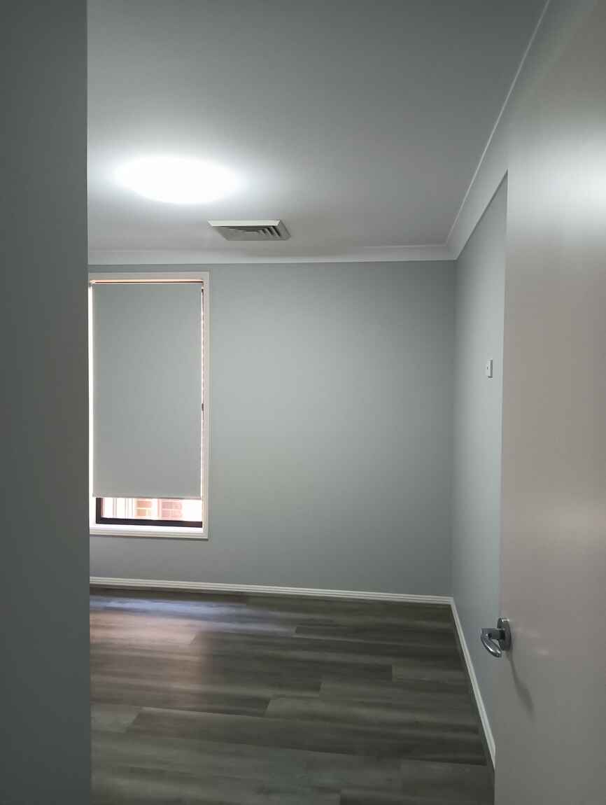 7 Holly Crescent Jordan Springs