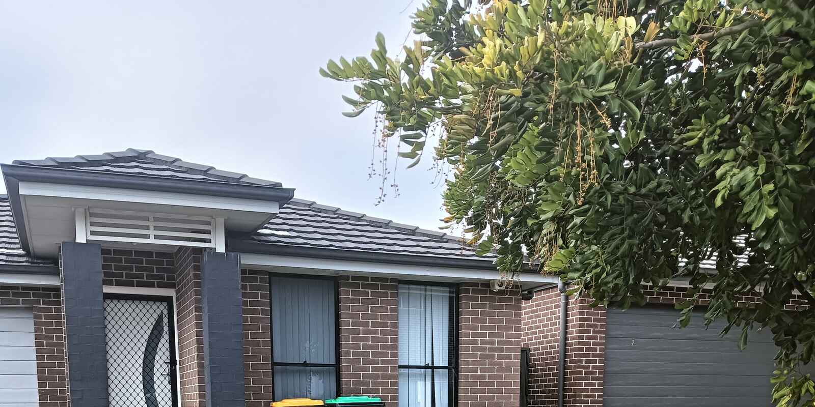 7 Holly Crescent Jordan Springs