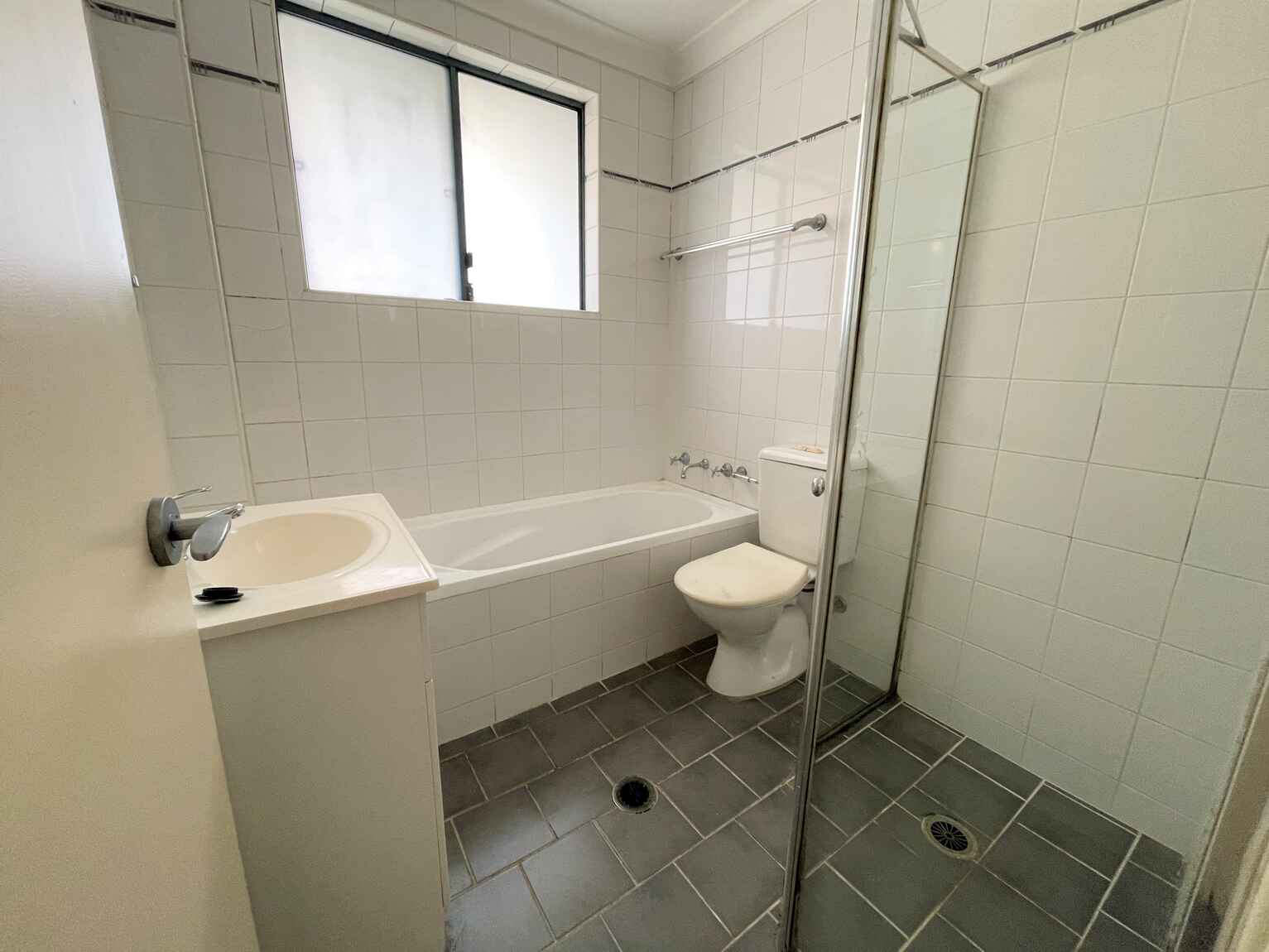 3/98 O'Connell Street North Parramatta