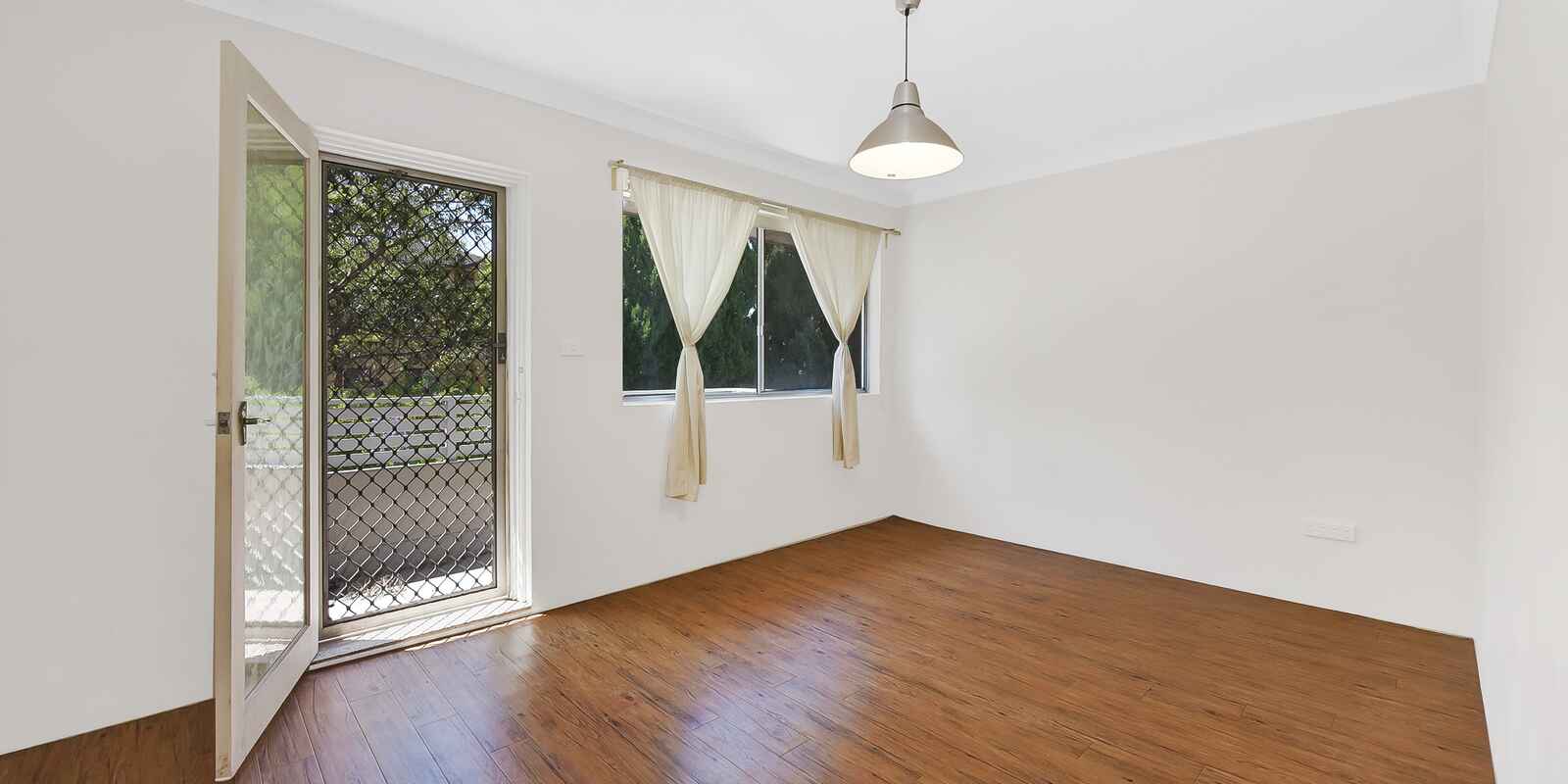 8/27 Brickfield Street North Parramatta