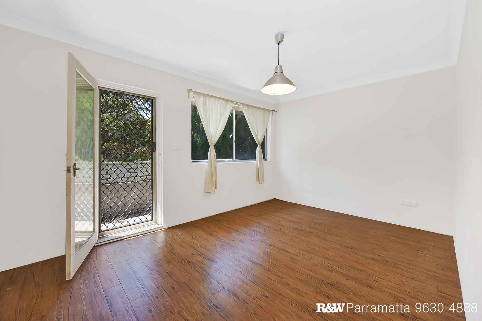 8/27 Brickfield Street North Parramatta