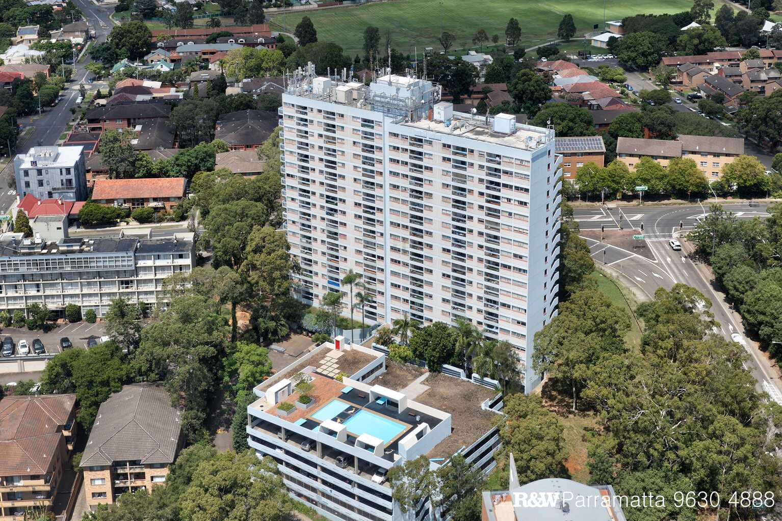 17L/15 Campbell Street Parramatta