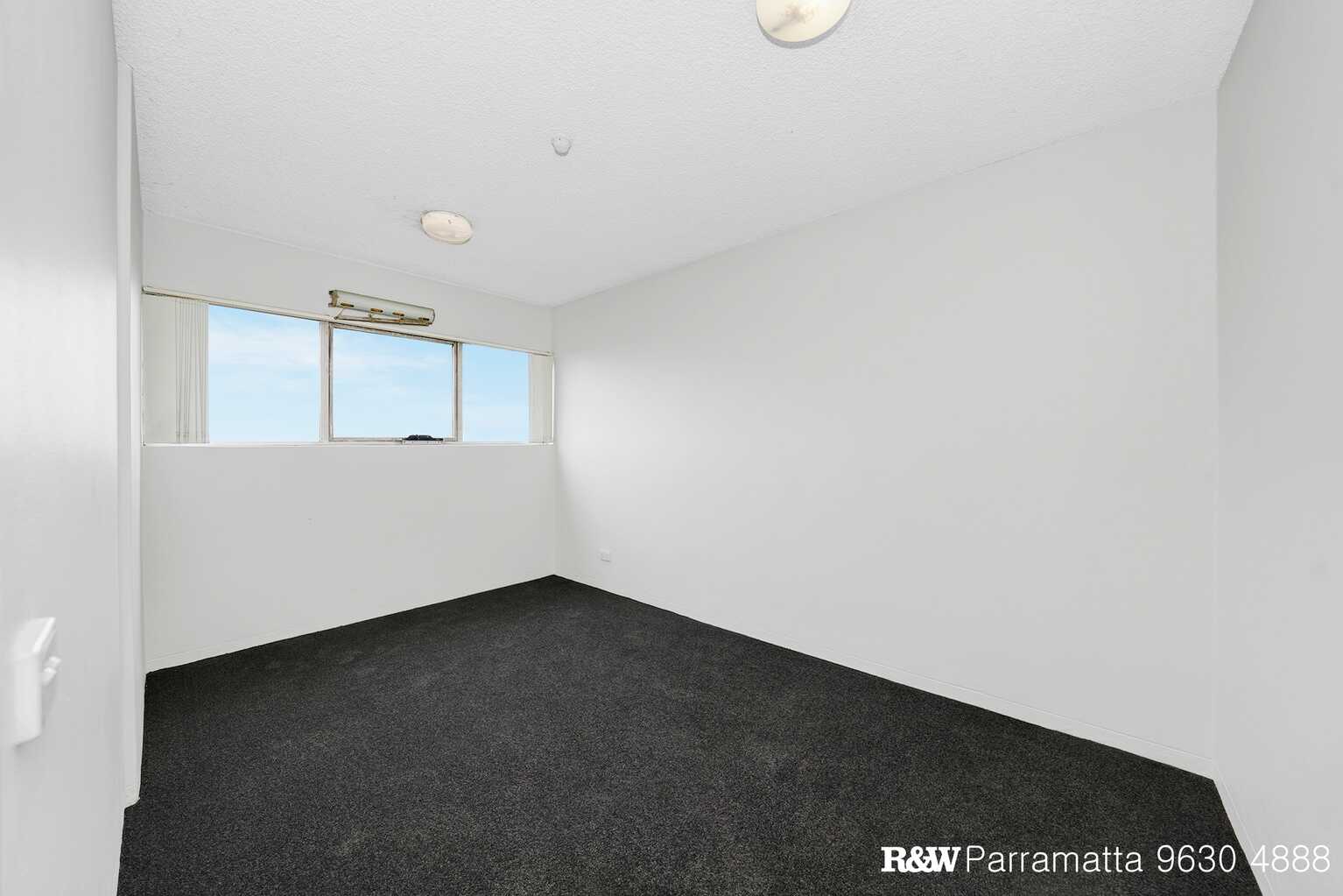 12H/15 Campbell Street Parramatta