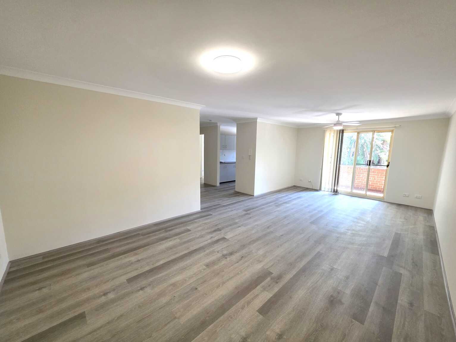 1/8-10 Queens Road Westmead