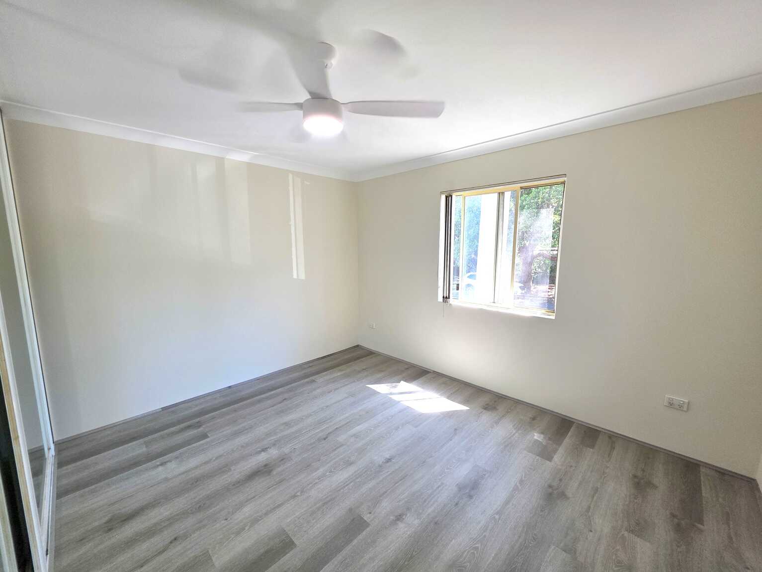 1/8-10 Queens Road Westmead