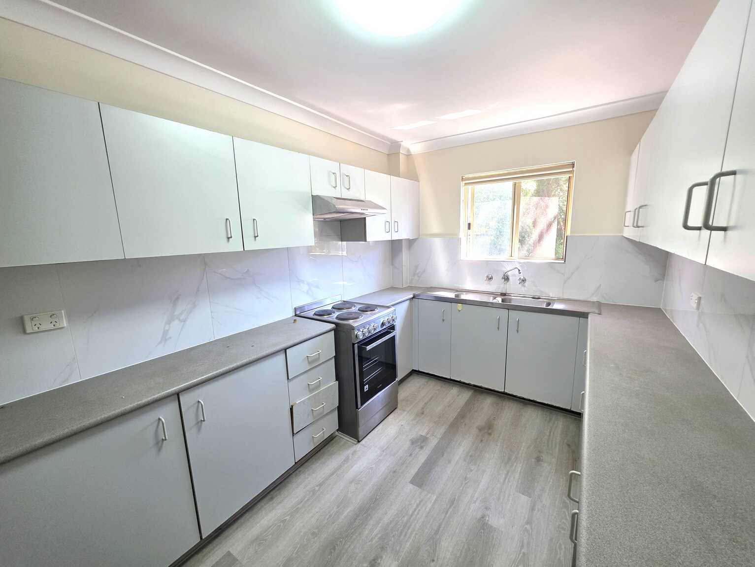 1/8-10 Queens Road Westmead