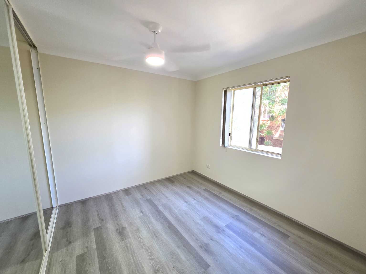 1/8-10 Queens Road Westmead