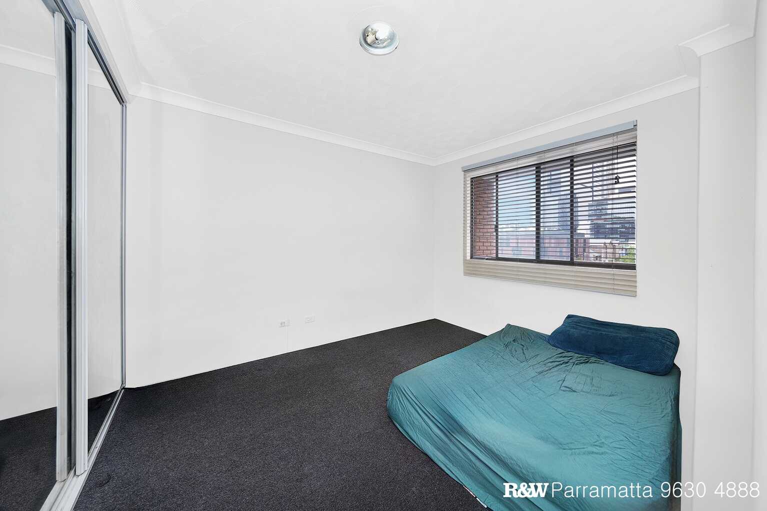 31/128 Macquarie street Parramatta