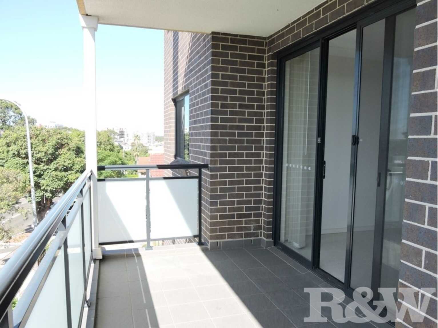 3/45 Station Street Fairfield