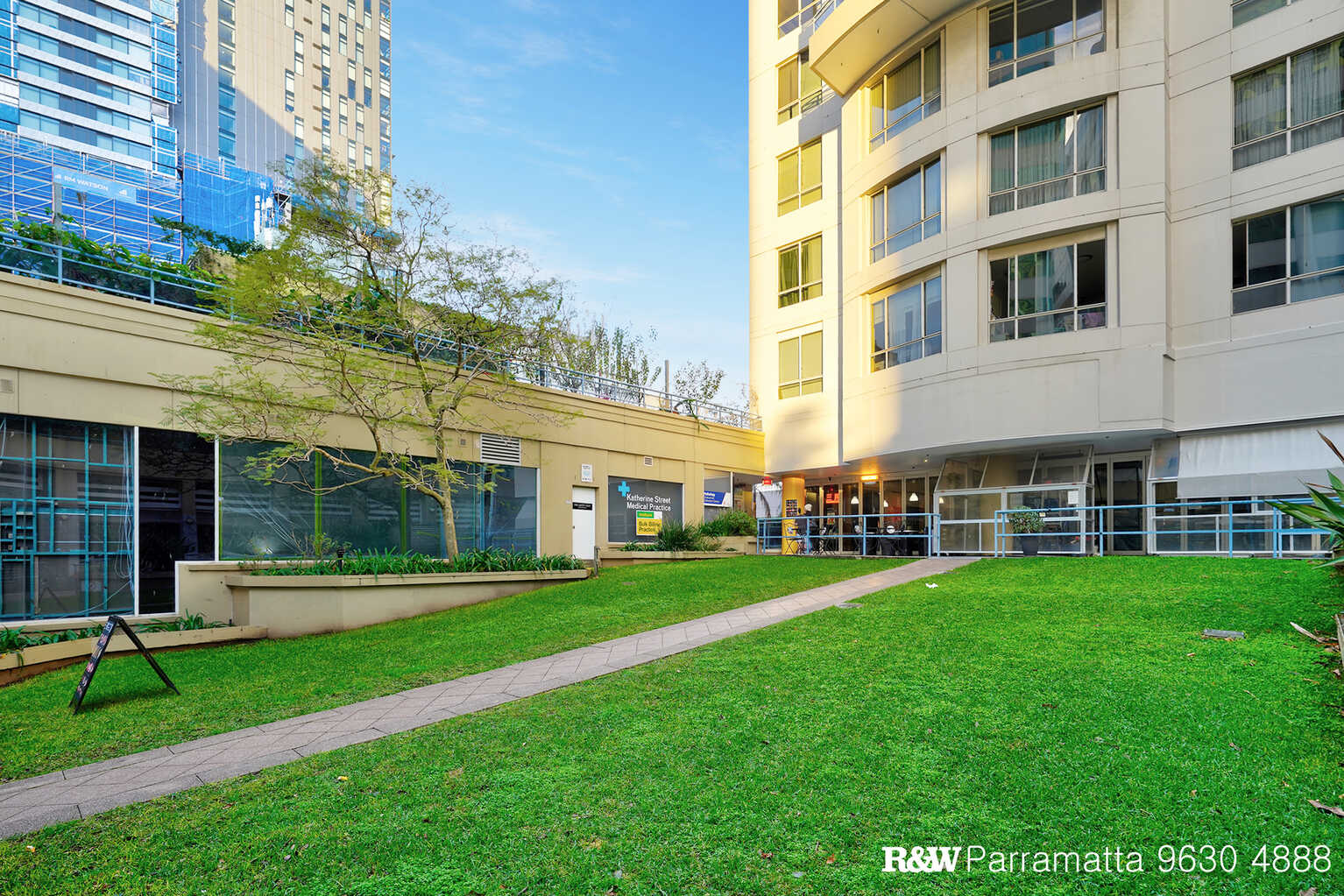 235/1 Katherine street Chatswood