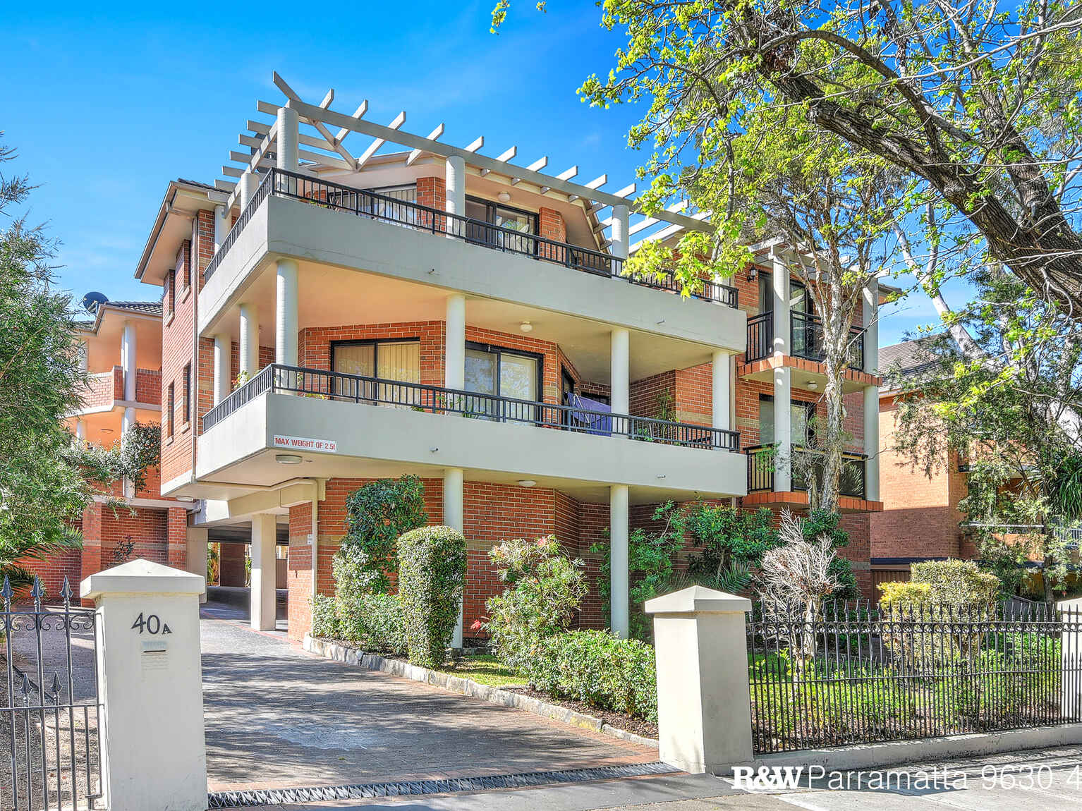 4/40a Fennell Street North Parramatta