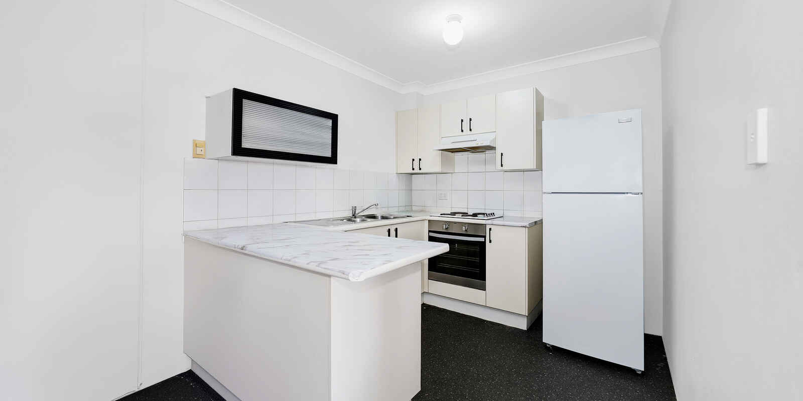 3/96-98 Castlereagh Street Liverpool