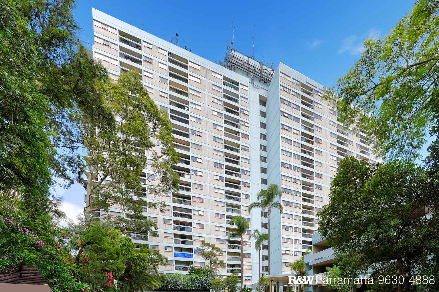 17L/15 Campbell Street Parramatta