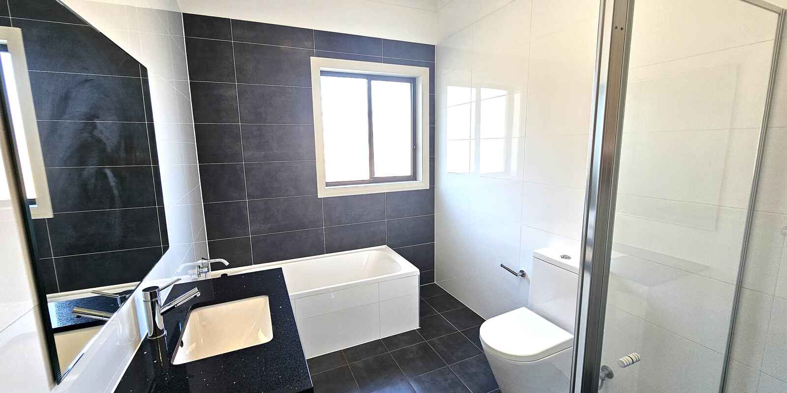 4/175 Kissing Point Road Dundas