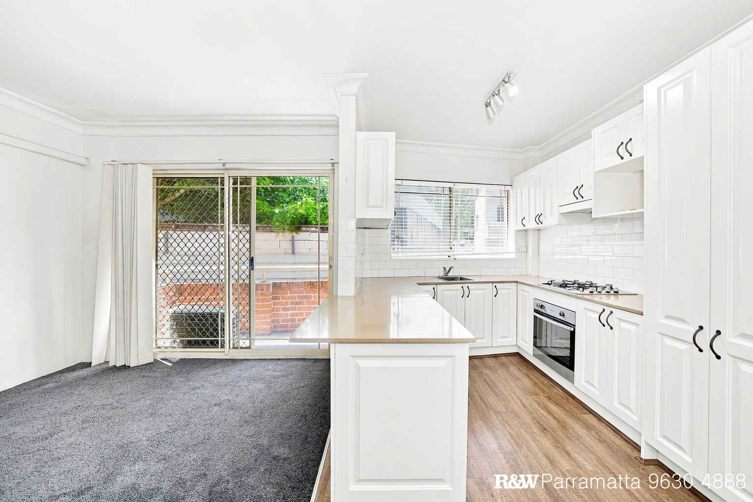 2/32 Galloway Street North Parramatta