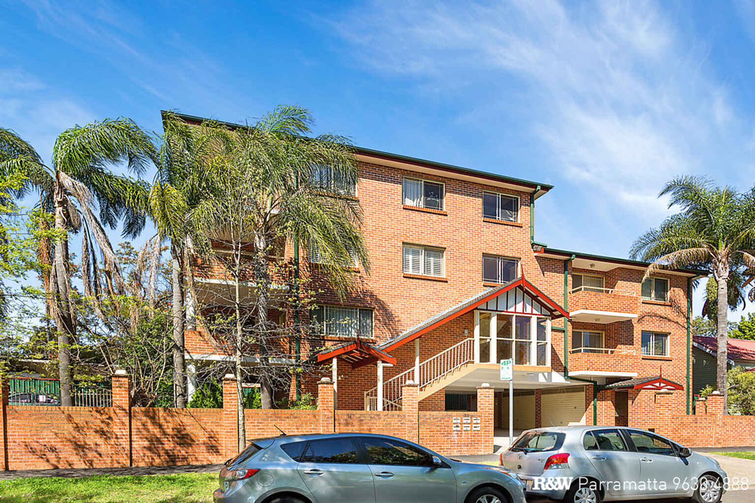2/32 Galloway Street North Parramatta